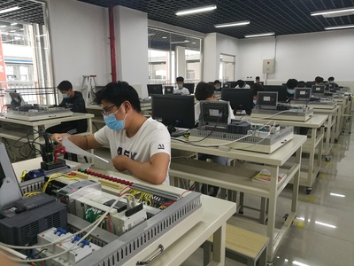 我院組織學生參加電工三級職業(yè)技能等級鑒定